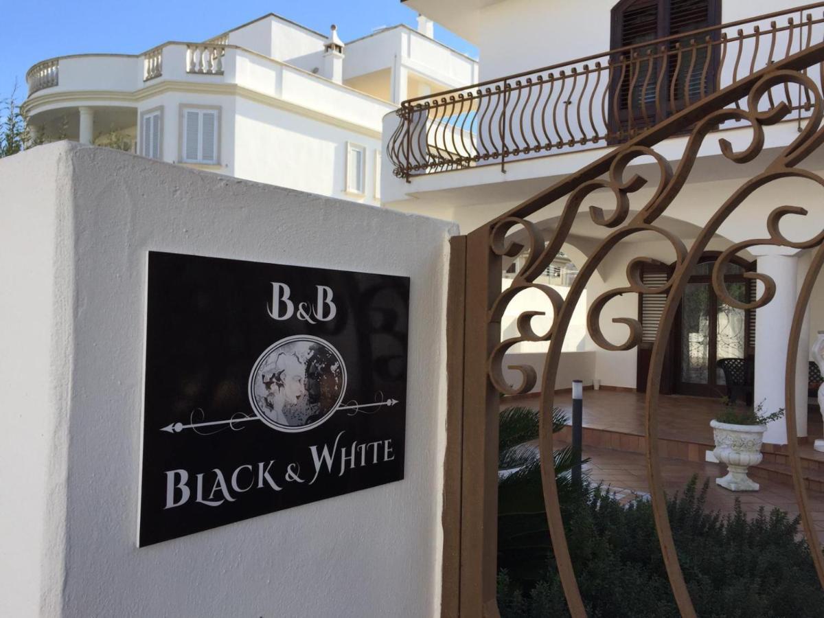B&B Black-And-White Gallipolli Exteriör bild